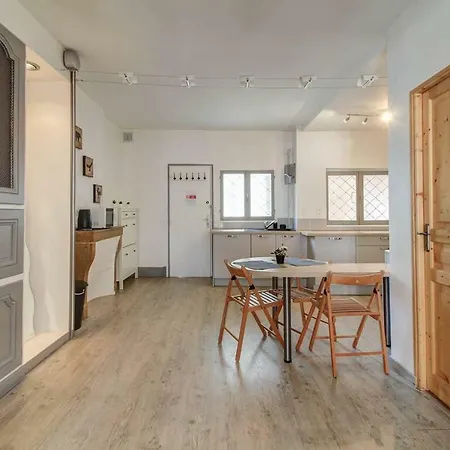 Le Gaston - Le Formel Apartament *